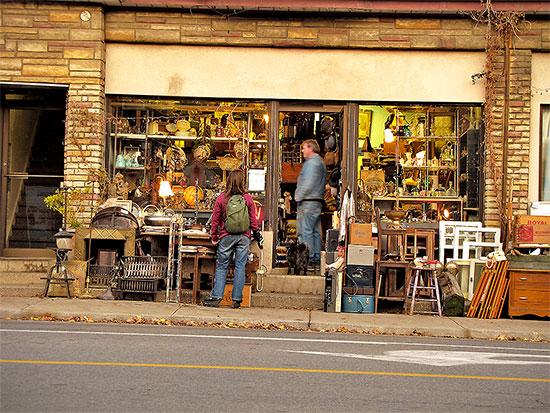 gerrard street, antiques, shop, store, sidewalk, shoppers, toronto, city, life