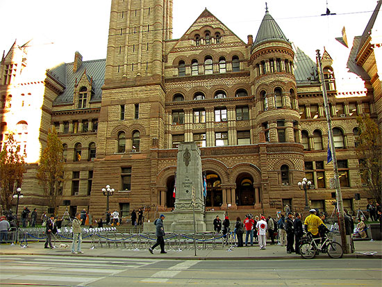 war memorial, veterans day, remembrance day, armistice day, ceremony, old city hall, queen street west, bay street, toronto, city, life