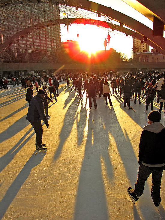 city hall, skating rink, skaters, ice, nathan phillips square, toronto, city, life