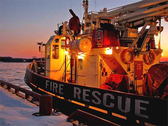 fire rescue boat, winter, ice, lake ontario, lakeshore, waterfront, toronto, city, life