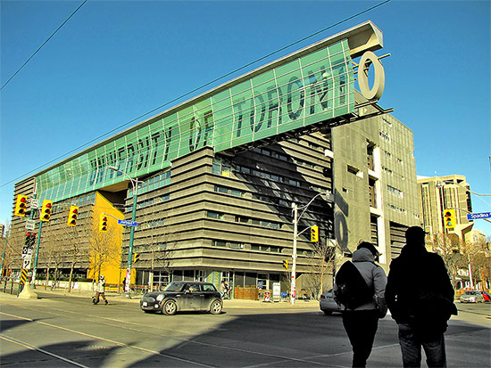 spadina street, st. george campus, university of toronto, u of t, toronto, city, life