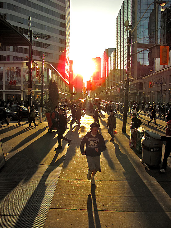 yonge-dundas square, street corner, late afternoon, toronto, city, life