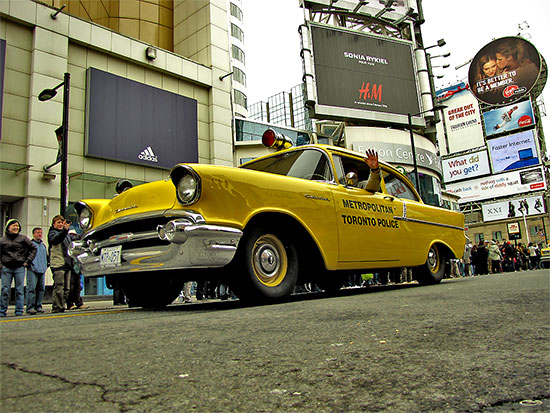 old police car, toronto police, st. patrick's day parade, yonge street, dundas street, toronto, city, life