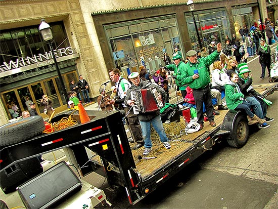 st. patrick's day parade, live irish band, celtic, yonge street, toronto, city, life
