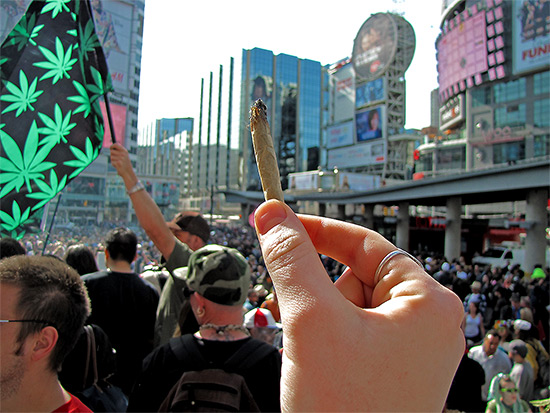 joint, 420, rally, demonstration, protest, pot, weed, cannabis, marijuana, yonge-dundas square, yds, toronto, city, life