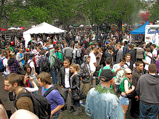 vendors, crowd, global marijuana march, freedom festival, queen's park, toronto, city, life