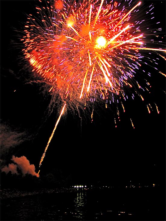 fireworks, victoria day, celebrations, ashbridge's bay, park, beach, lake ontario, toronto, city, life