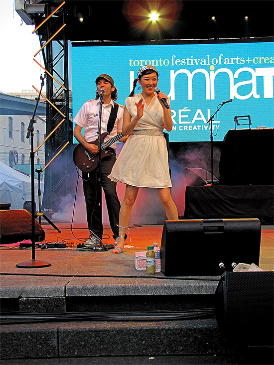 emi, mike, the moist towelettes, luminato, 2010, performers, japanese pop, yonge-dundas square, yds, toronto, city, life