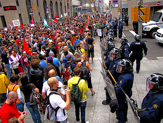 g20, protests, riots, richmond street, bay street, riot police, toronto, city, life