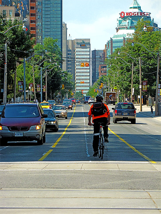 bike lane, center lane, jarvis street, toronto, city, life