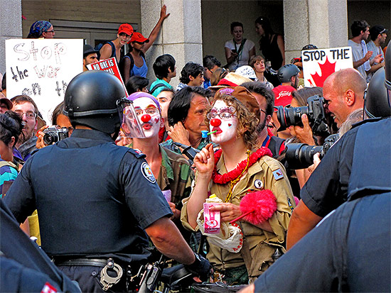 police, clowns, g20, protests, protesters, ocap, elm street, toronto, city, life