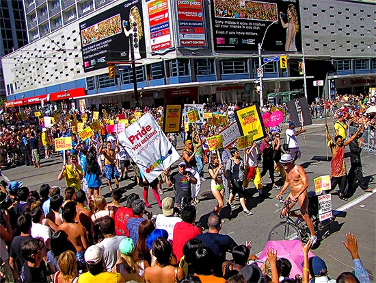 pride parade 2010, yonge street, toronto, city, life