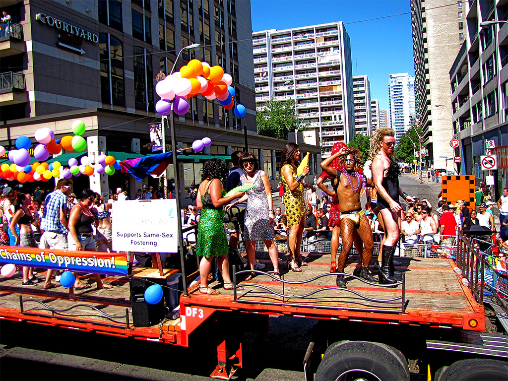 Toronto City Life » Pride Parade 2010 (part 2)
