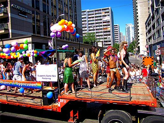 pride parade 2010, yonge street, toronto, city, life