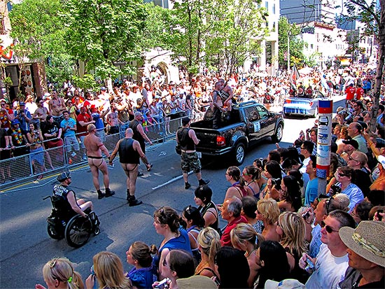 leathermen, pride parade 2010, yonge street, toronto, city, life