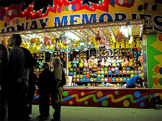 balloon pop, carnival, fair, cne, canadian national exhbition, toronto, city, life