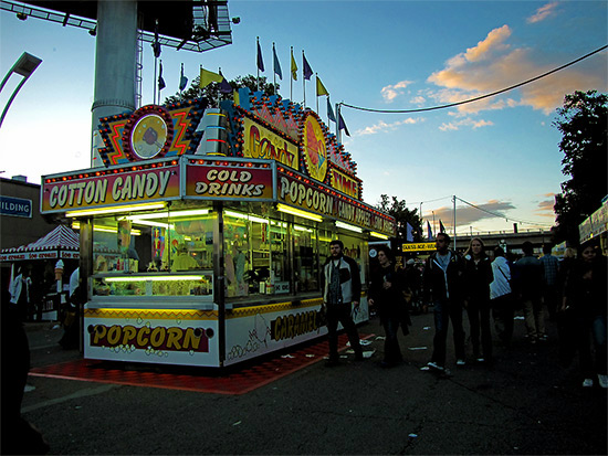 popcorn stand, candy concession, cne, canadian national exhibition, toronto, city, life