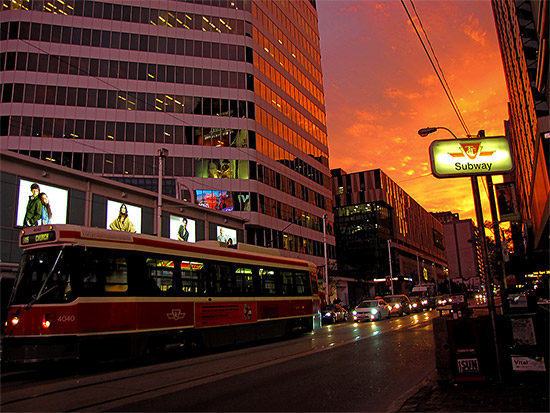 dundas street west, subway, ttc, streetcar, toronto, city, life