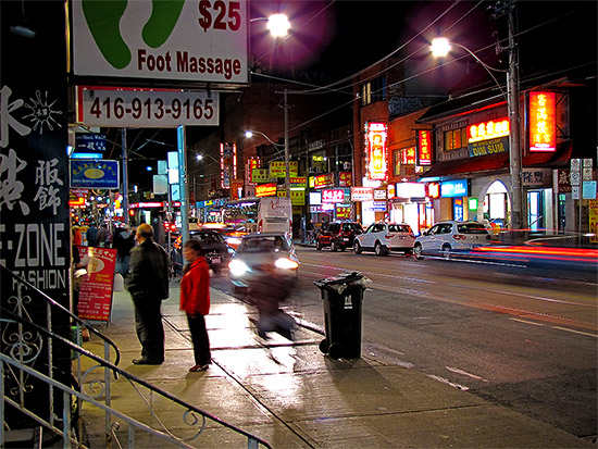 chinatown, dundas street west, toronto, city, life