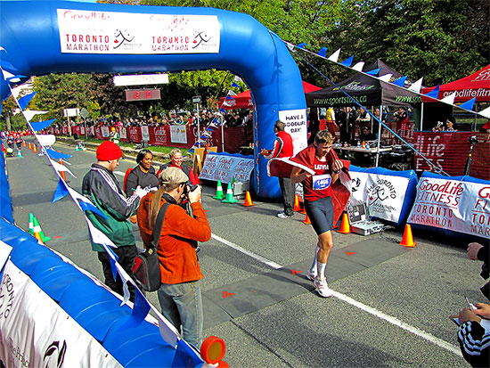 marathon, goodlife fitness, 2010, toronto, city, life