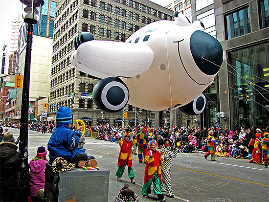 santa claus parade, 2010, airplane, float, yonge street, marching band, christmas, toronto, city, life