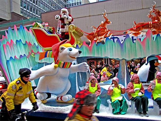 santa claus parade, 2010, float, yonge street, christmas, toronto, city, life