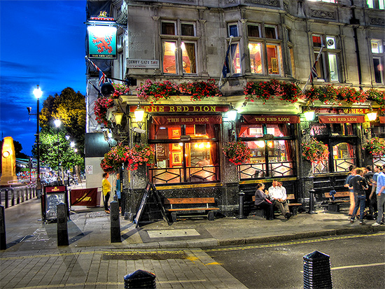 The Red Lion at Derby Gate. Beer!